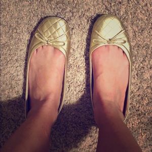Steve Madden gold ballet flats